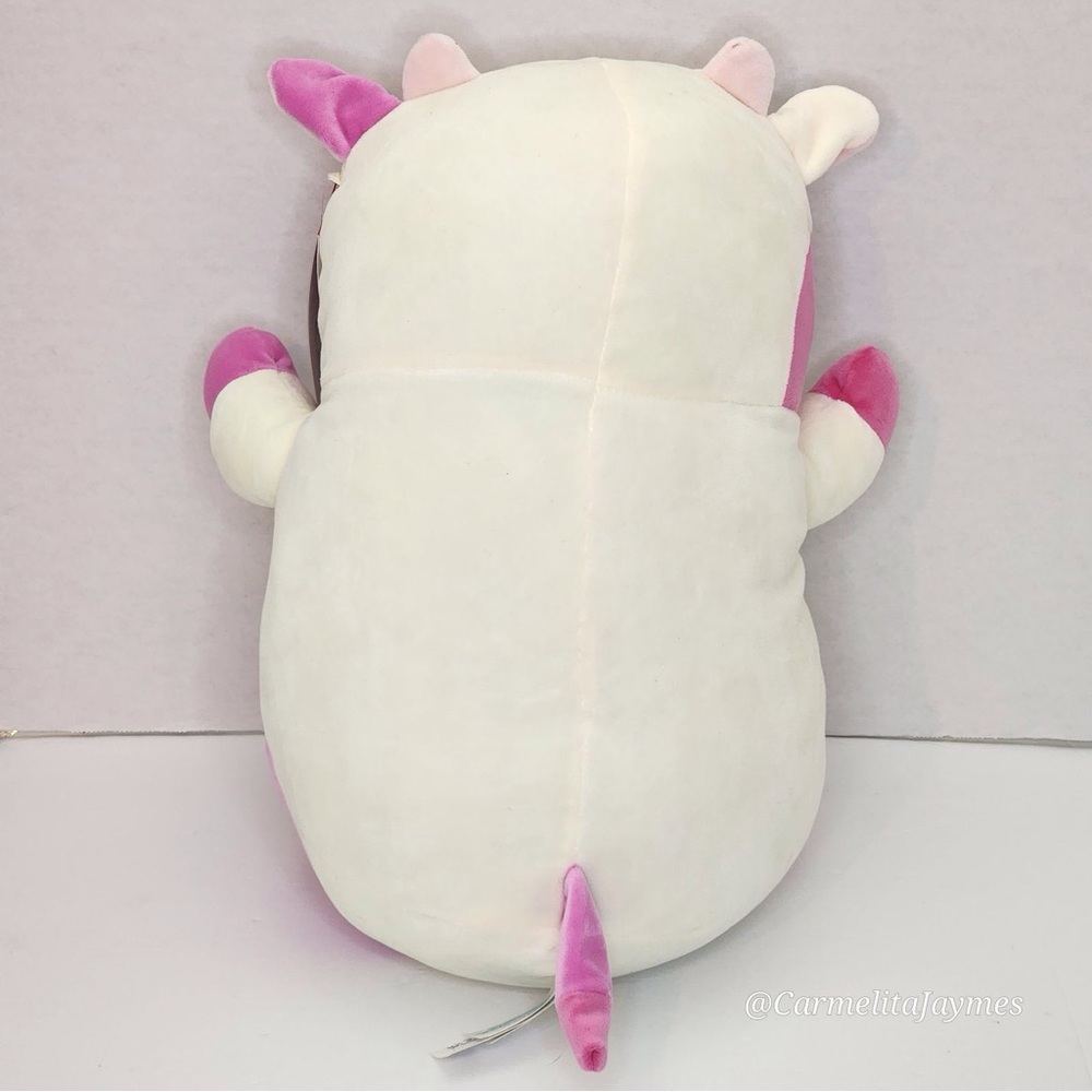 ❤️ CAEDYN 🐄 Pink Valentine Cow Heart Nostrils Hugmees Squishmallow Kellytoy NWT - Picture 2 of 9